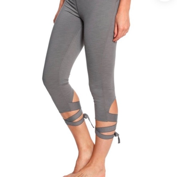 NWT | Manduka Grey Flux Legging | Small - Picture 3 of 4